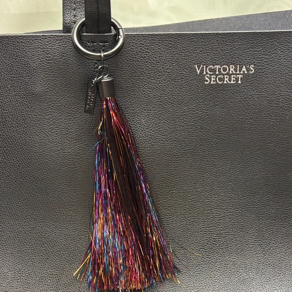 Victoria's Secret Large Black Faux Leather Tote Bag with Tassel Vegan - Picture 3 of 10